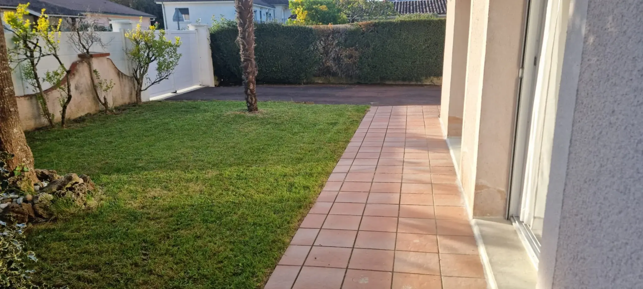 Terrain clos 1 000m²